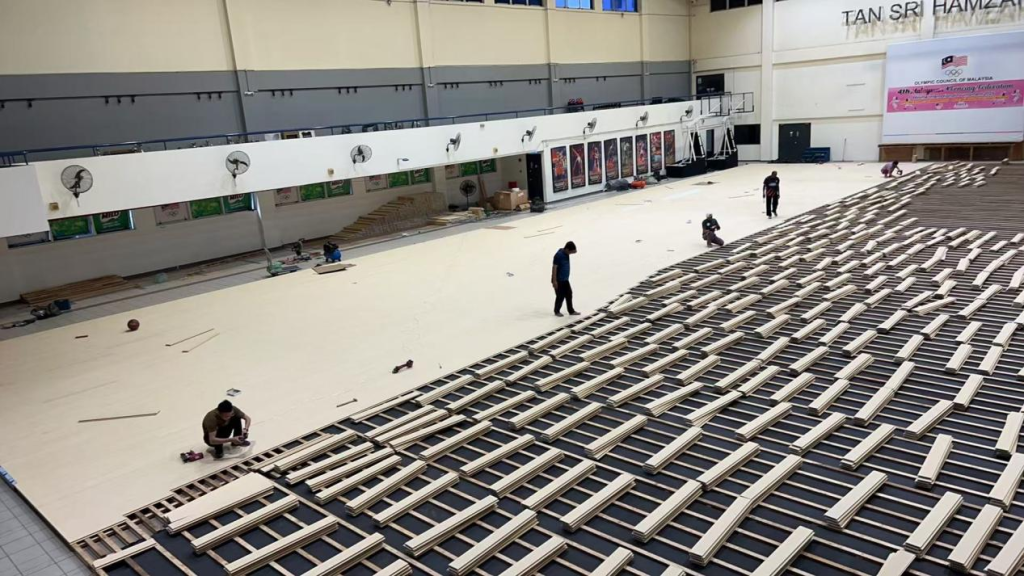 唯美康为海外场馆运动地板基层龙骨铺设施工实拍