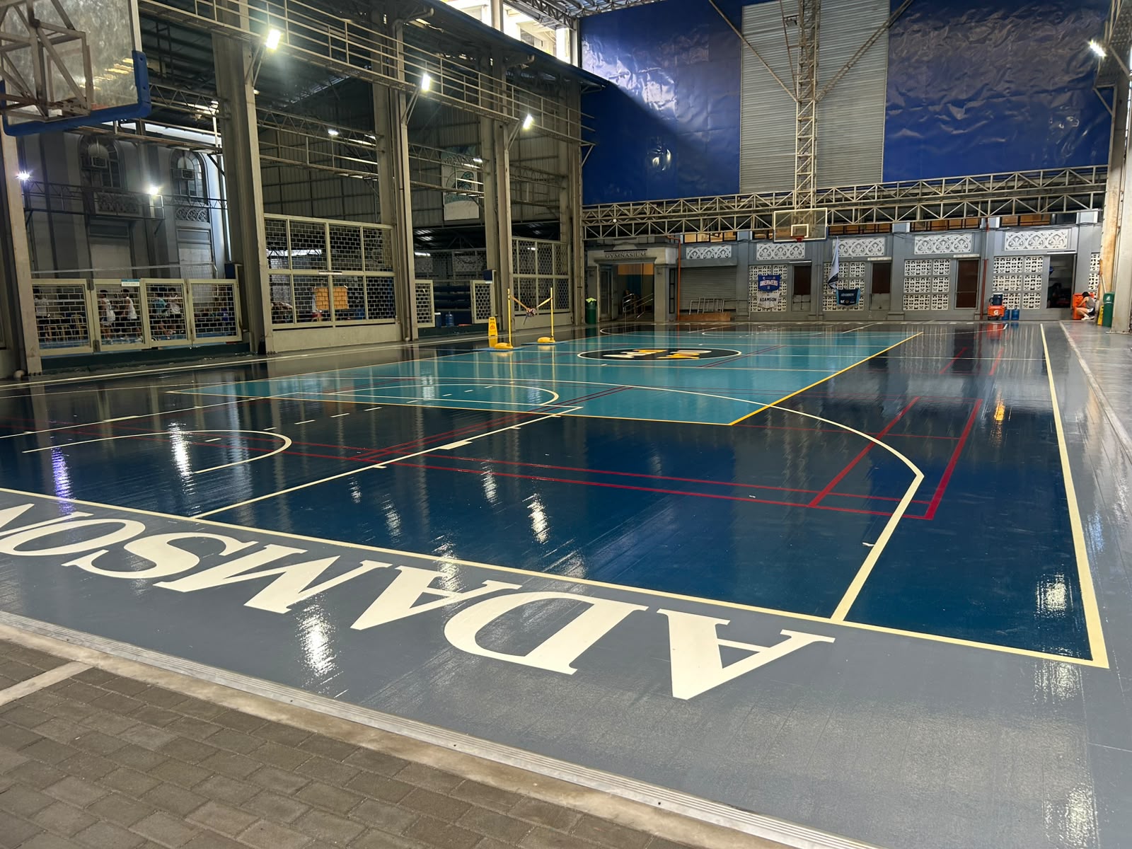 菲律宾马尼拉Adamson University风雨球场